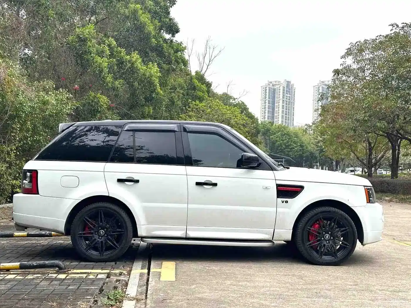 Land Rover Range Rover Sport 2012 5.0 NA V8 HSE фото 3