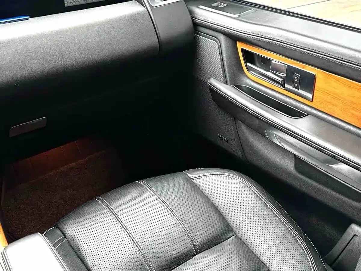 Land Rover Range Rover Sport 2012 5.0 NA V8 HSE фото 7
