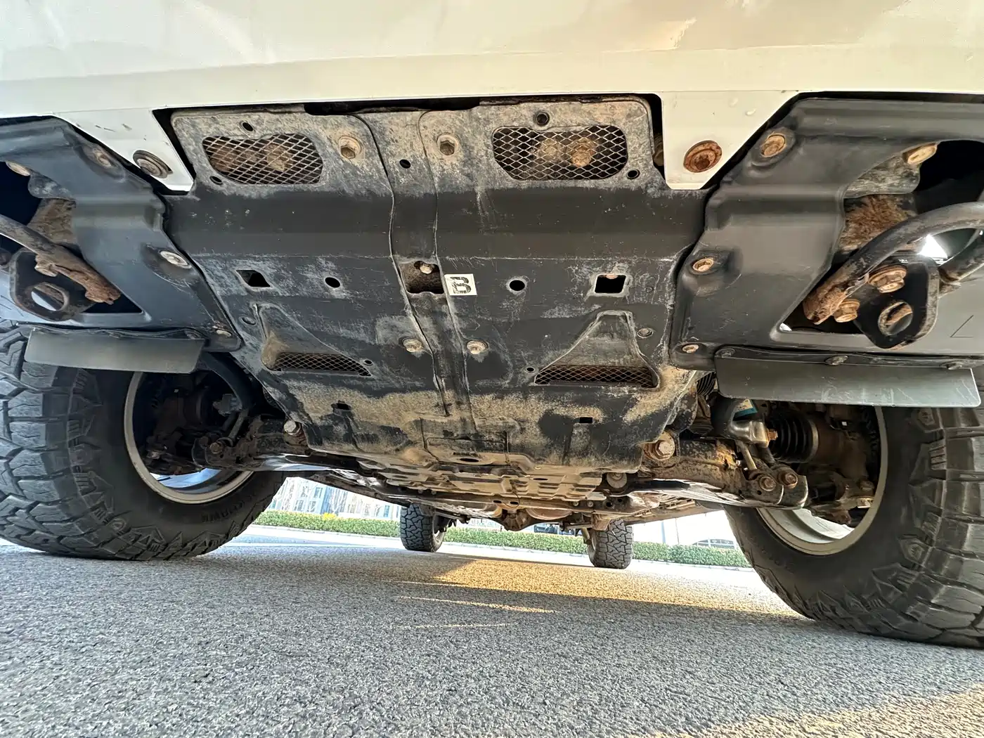 Toyota Land Cruiser (Import) 2015 4.0L V6 Middle East Limited Edition фото 17