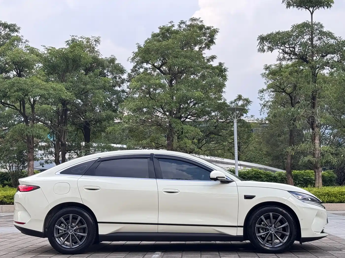 BYD Qin L 2025 EV 470KM Leading Edition фото 27