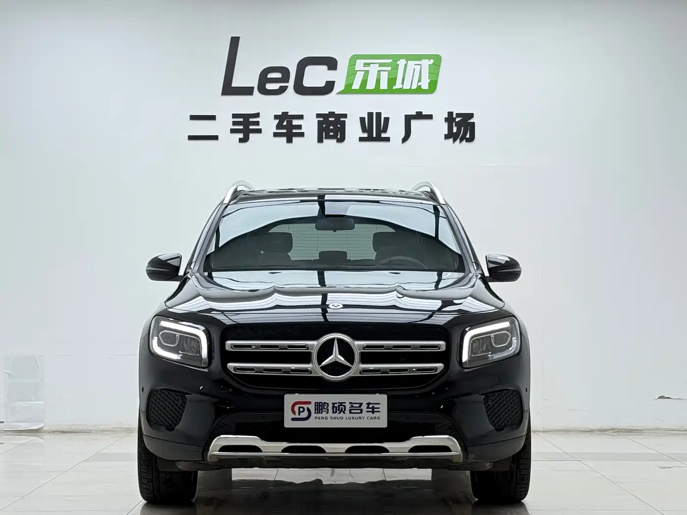 MERCEDES-BENZ GLB