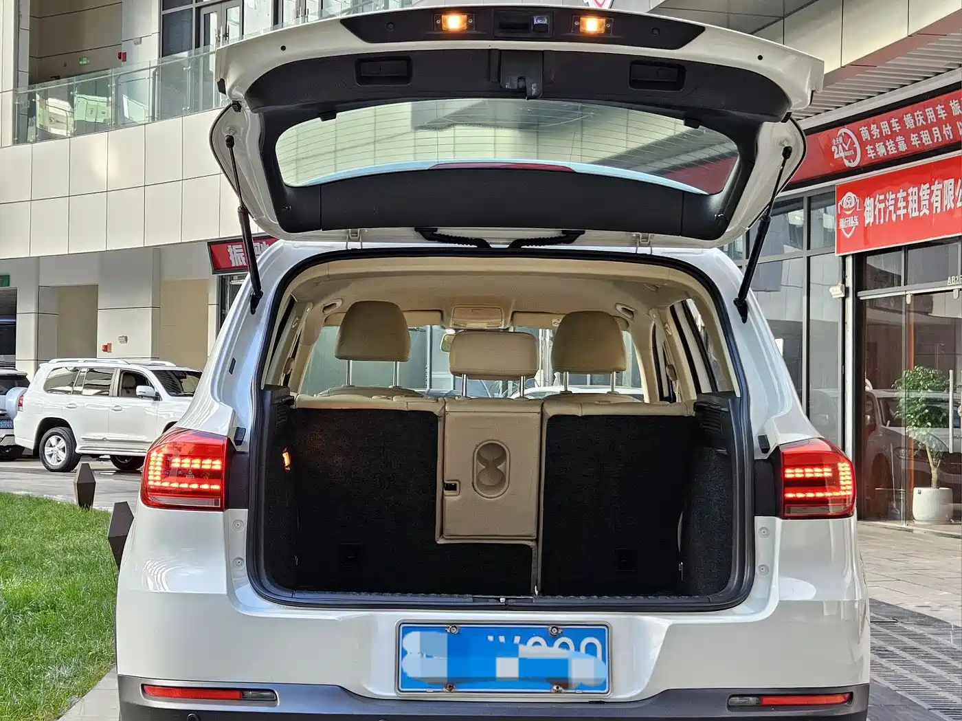 Volkswagen Tiguan 2015 1.8TSI Automatic 2WD Comfortline фото 18
