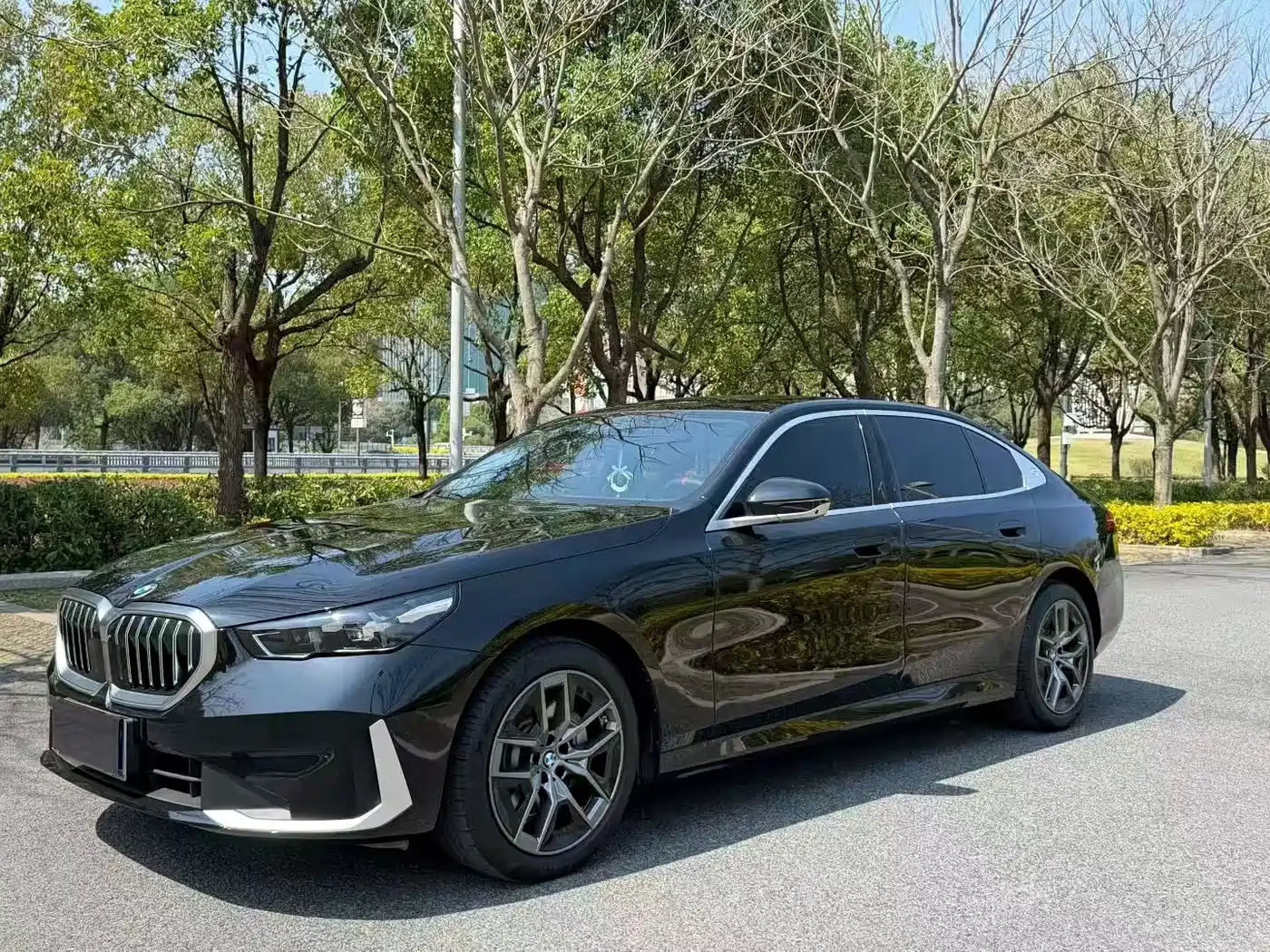 Фото 2 - BMW 5 Series