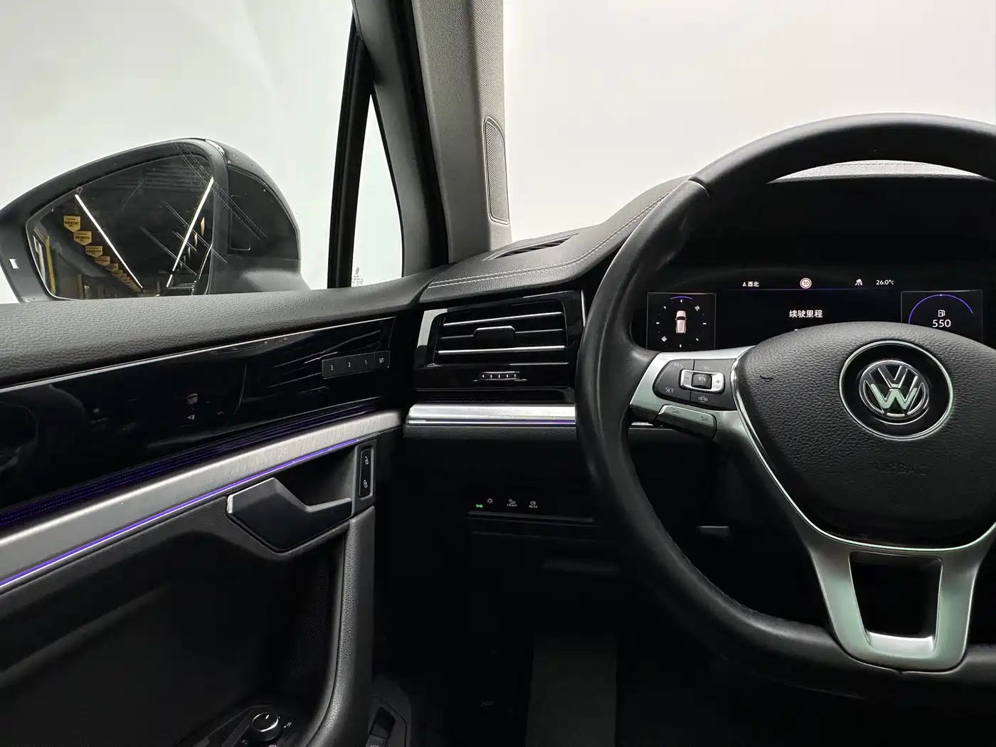 Volkswagen Touareg 2019 3.0TSI Sharp Edge Edition China VI фото 20