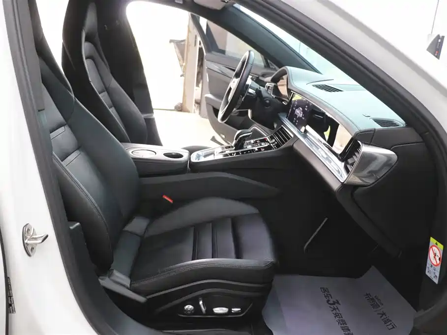 Porsche Panamera 2019 Panamera Executive Long Wheelbase 2.9T фото 24