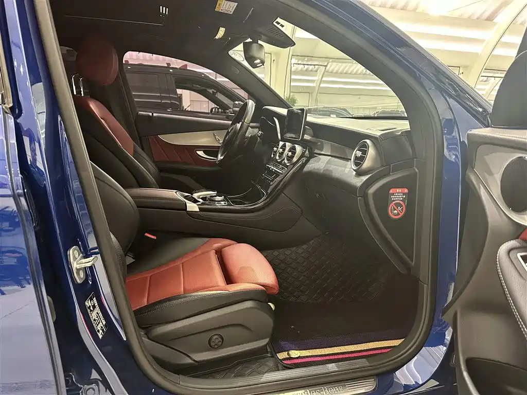 Mercedes-Benz GLC Coupe 2018 GLC 200 4MATIC Coupe SUV фото 13