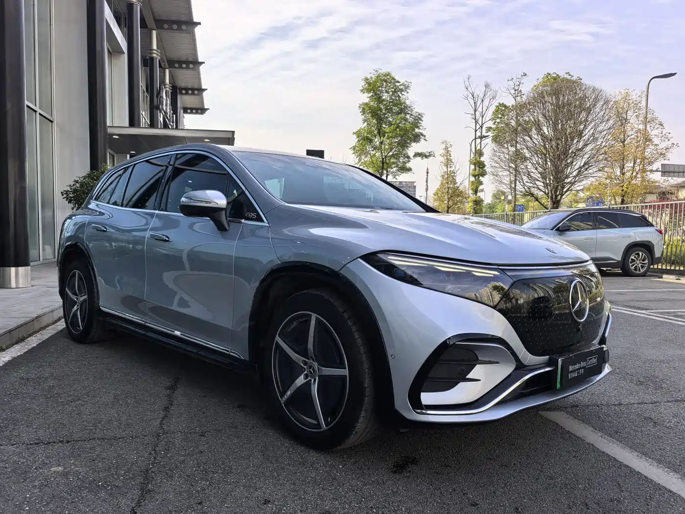 MERCEDES-BENZ EQS SUV