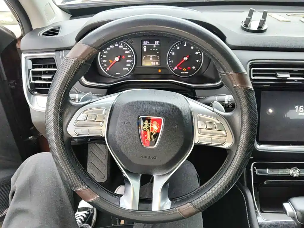 Roewe RX8 2019 2018 30T 2WD Flagship Edition