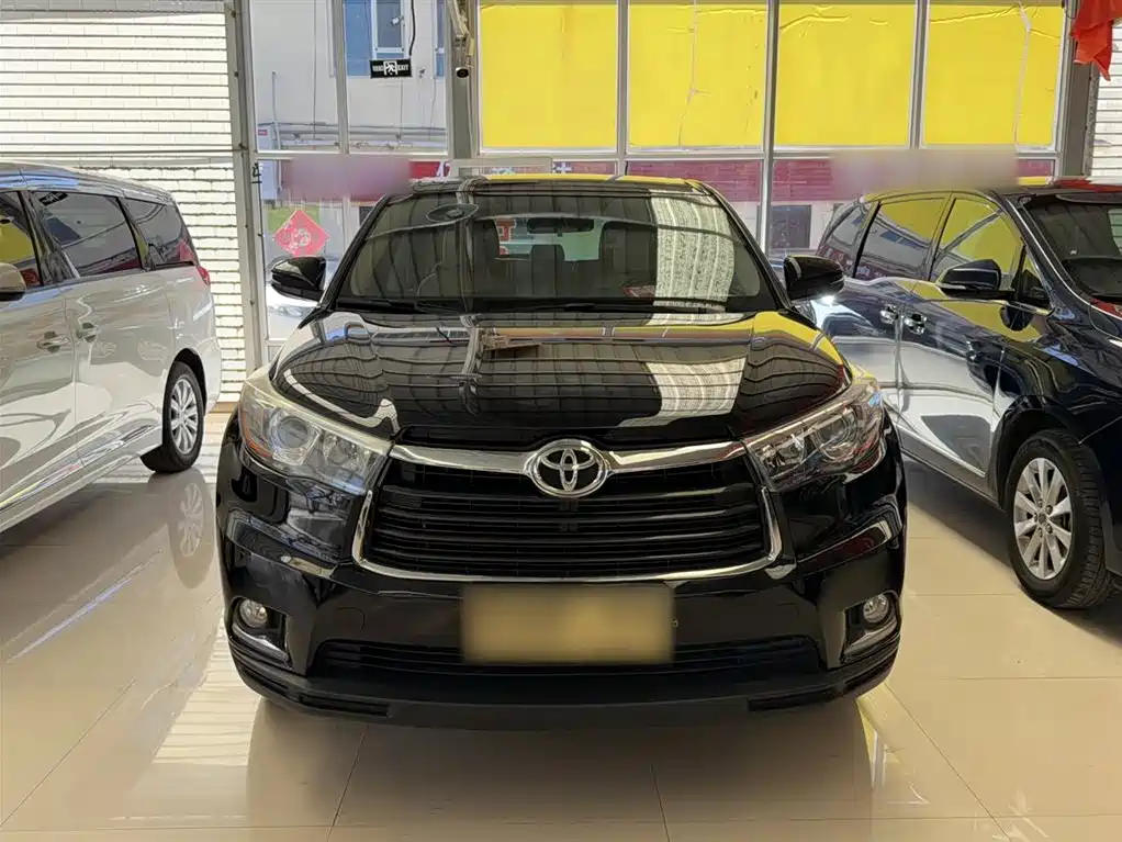 Toyota Highlander 2015 2.0T FWD Elite Edition 5-seater фото 3