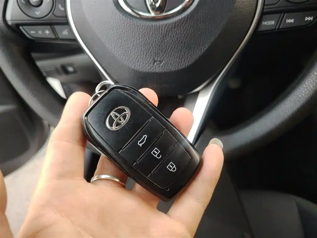 Toyota Levin 2024 Smart Hybrid 1.8L Leading Edition фото 9