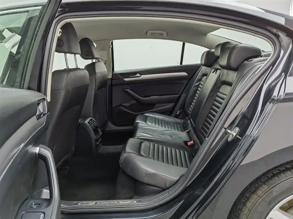 Volkswagen Magotan 2019 280TSI DSG Comfort China V фото 15