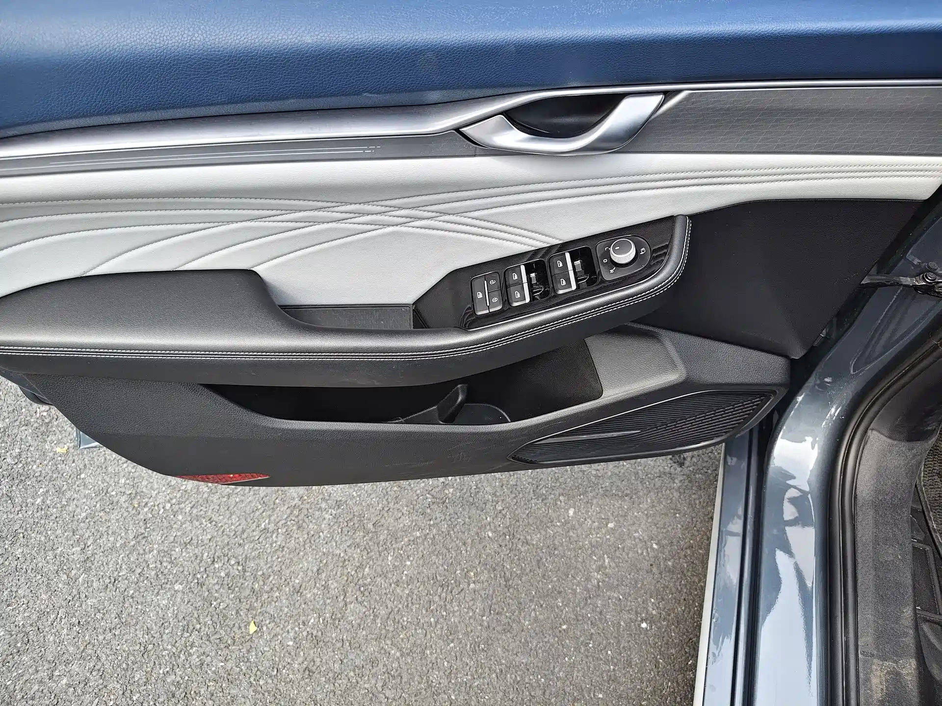 Фото 7 - Geely Preface
