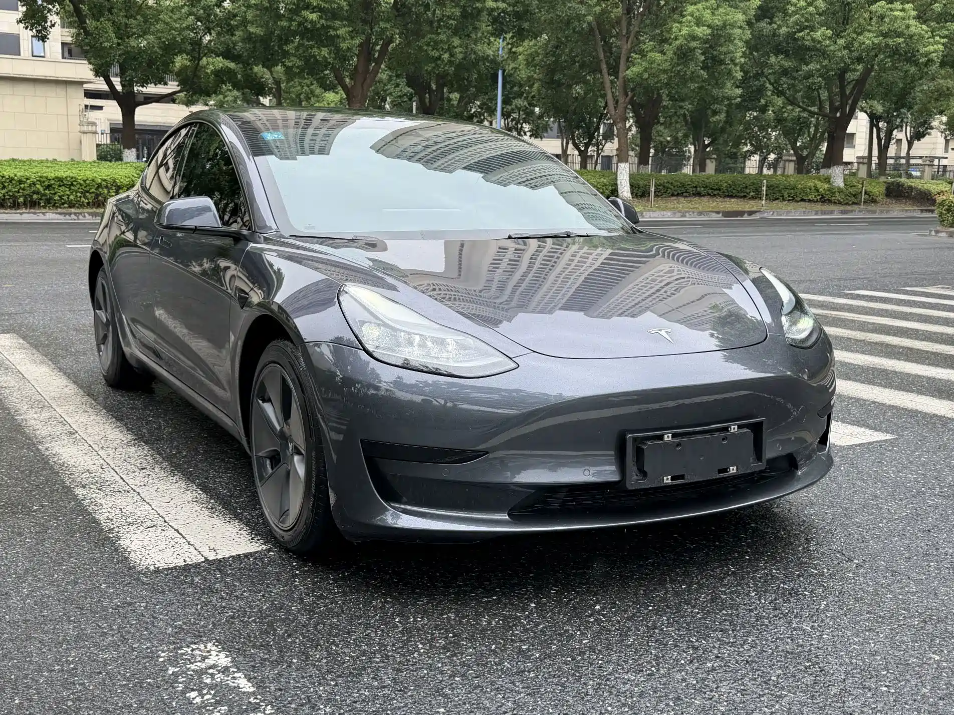 Фото 3 - Tesla Model 3