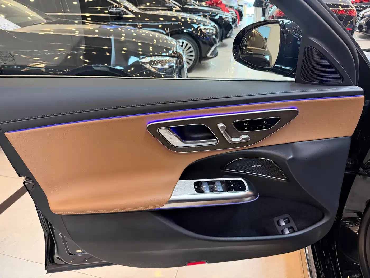 Mercedes-Benz E-Class New Energy 2024 2024 E 350 e L Plug-in Hybrid Sedan