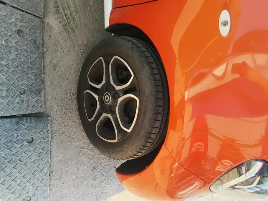 smart forfour 2019 2018 0.9T 66kW Pioneer Edition