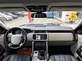 Photo 8 - Land Rover Range Rover