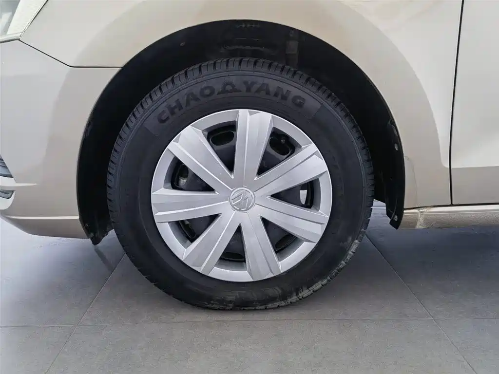 Volkswagen Jetta 2017 1.5L Automatic Fashion фото 17