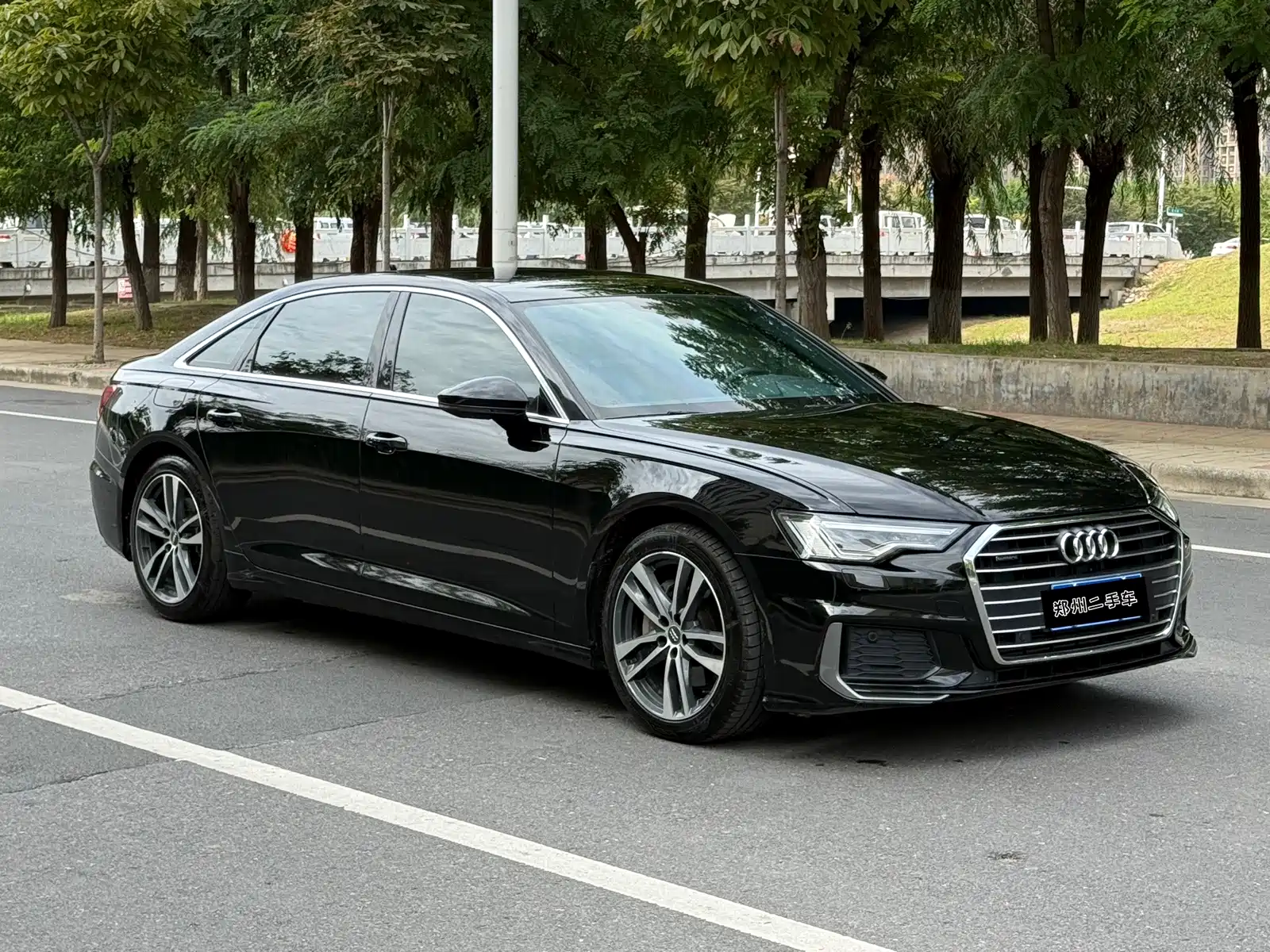 Фото 3 - Audi A6L