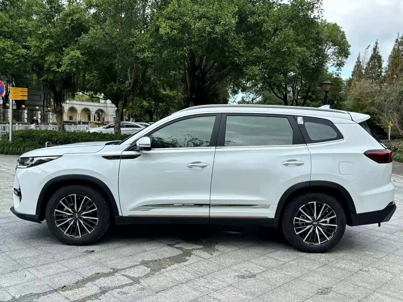 CHERY TIGGO 8 PRO