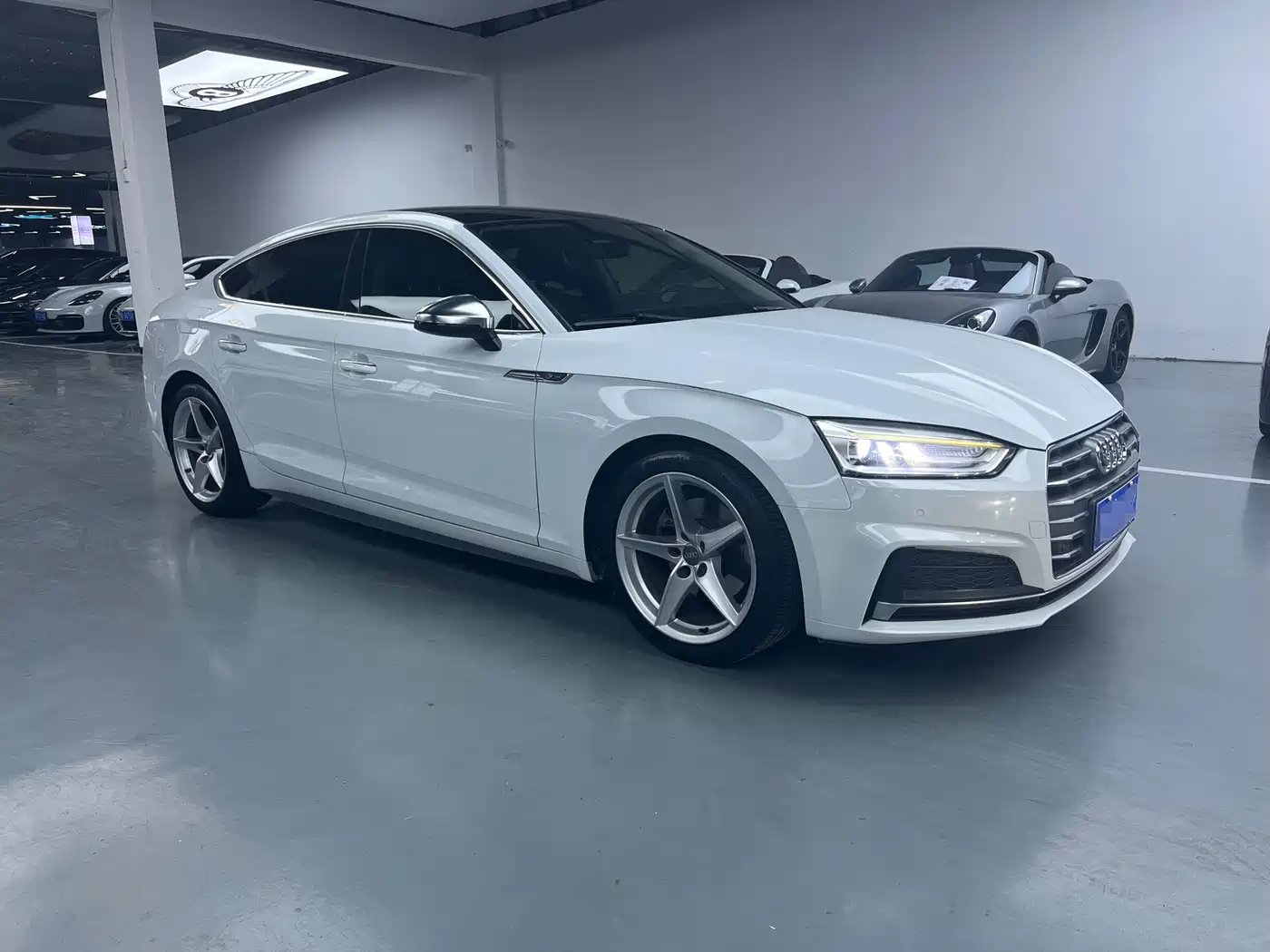 Audi A5 (Import) 2017 Sportback 45 TFSI Fashion фото 3