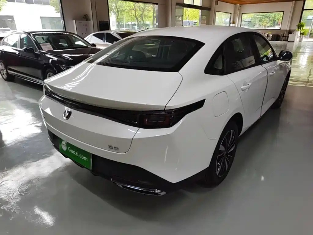 Changan Eado PHEV 2026 2025 Smart New Blue Whale 145KM High-Performance Edition