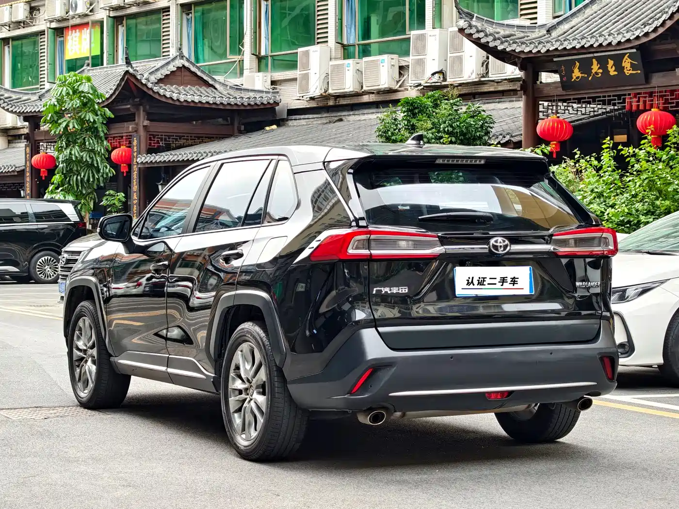 Toyota Wildlander 2023 2.0L CVT FWD Urban фото 3