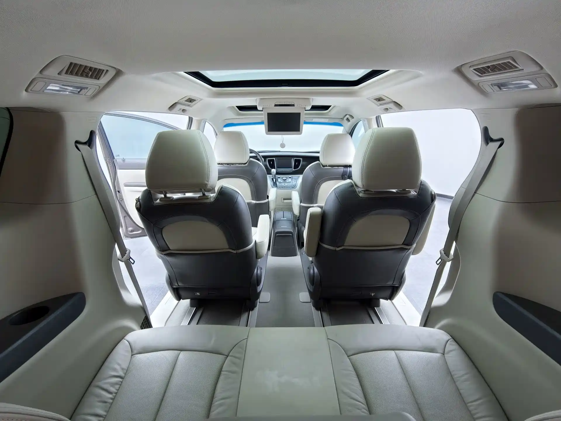 Фото 20 - Buick GL8