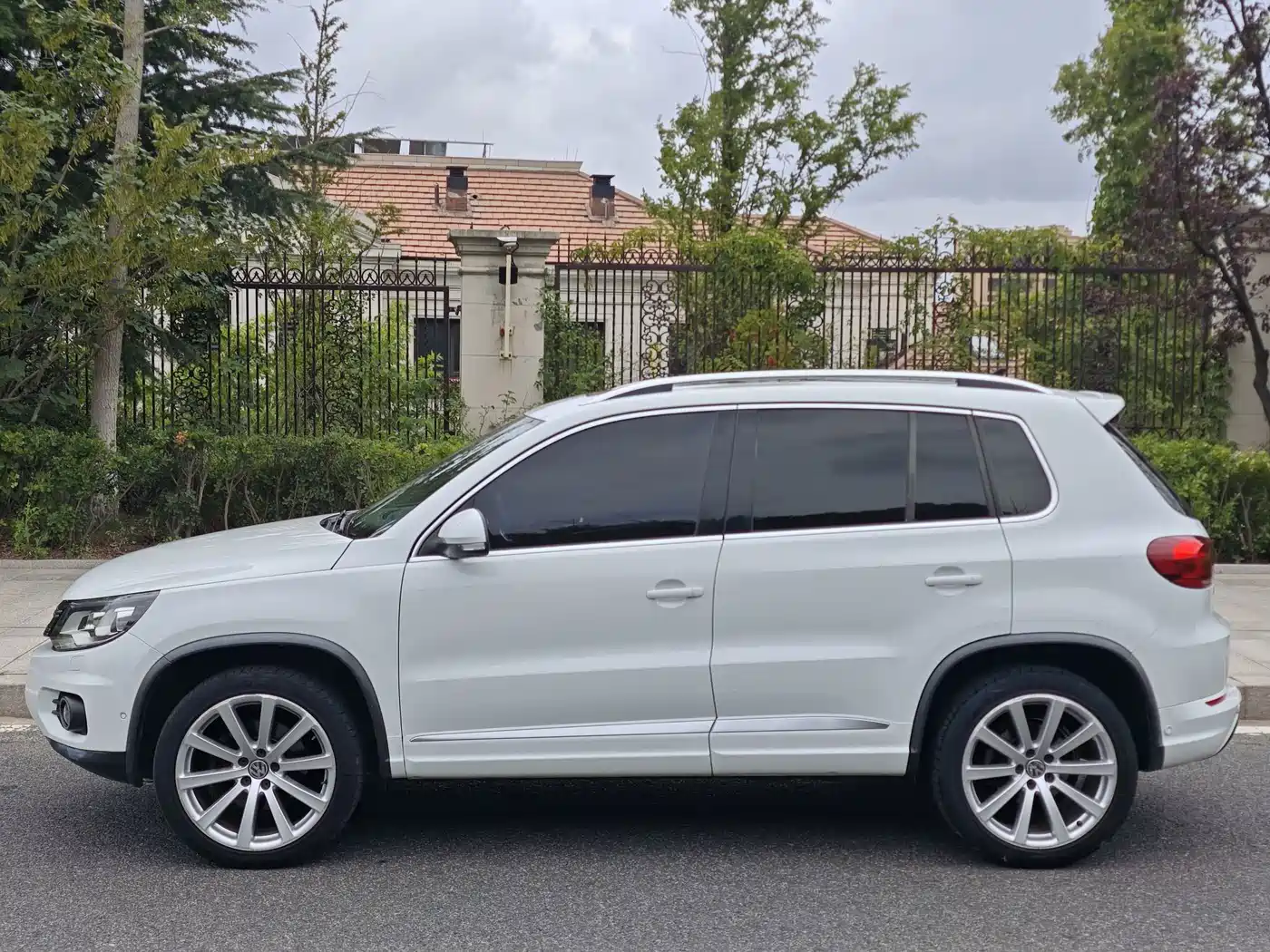 Фото 7 - Volkswagen Tiguan