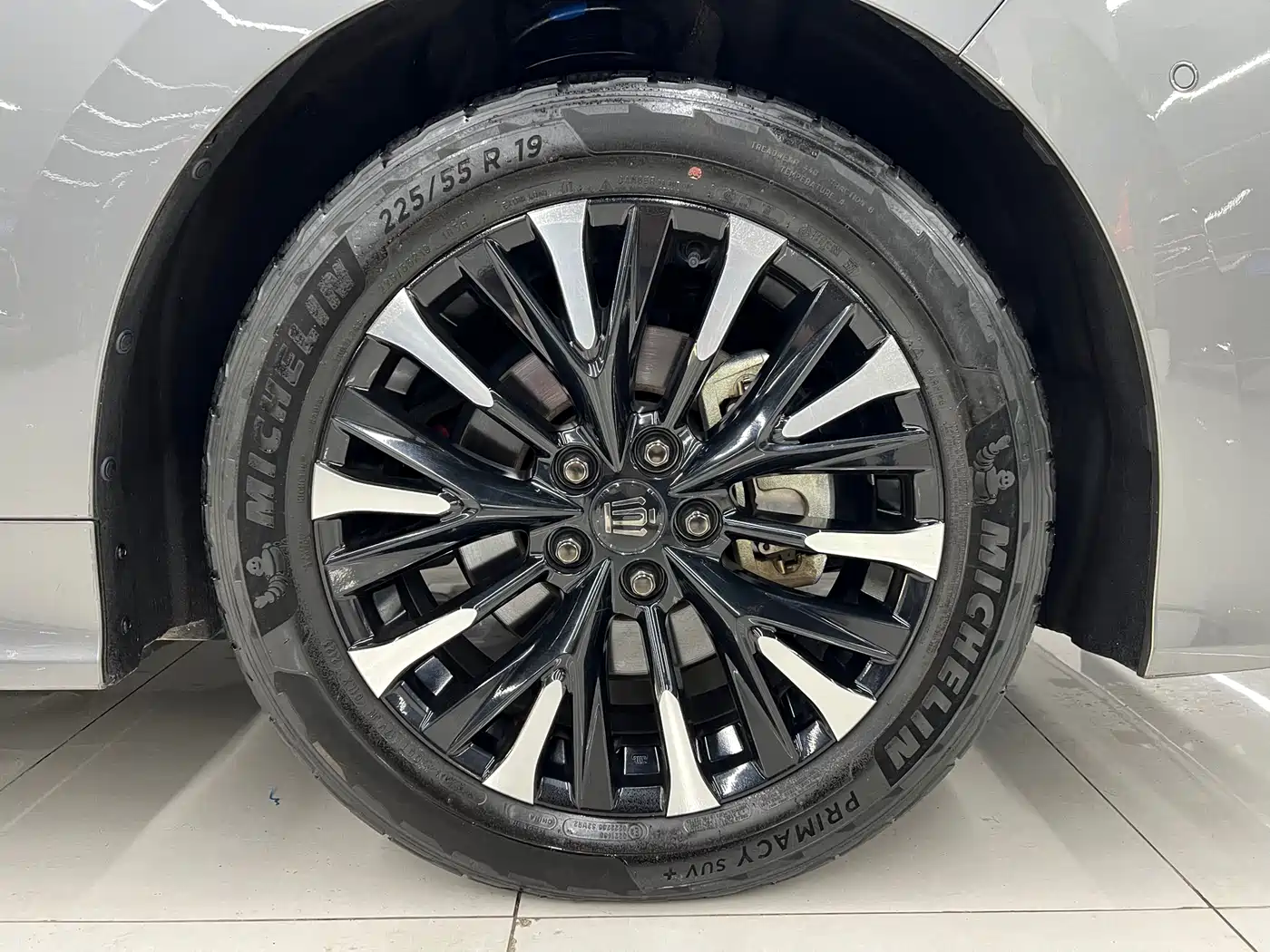 Toyota Vellfire 2024 Crown Hybrid 2.5L Executive Premium Edition фото 27