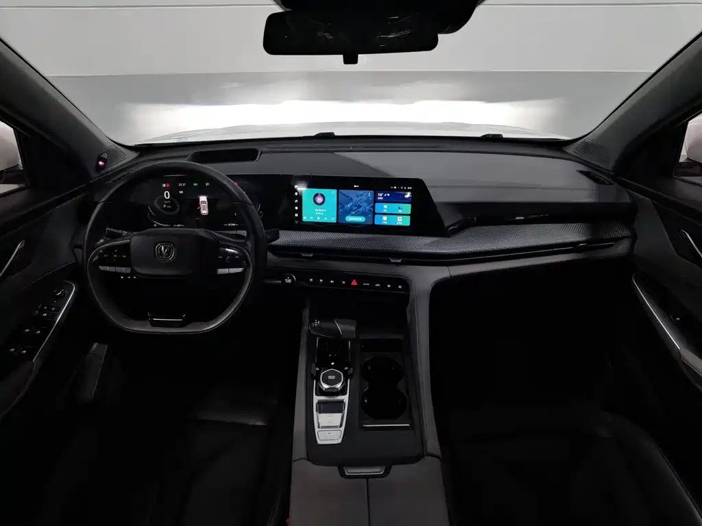 Фото 5 - Changan CS75 PLUS