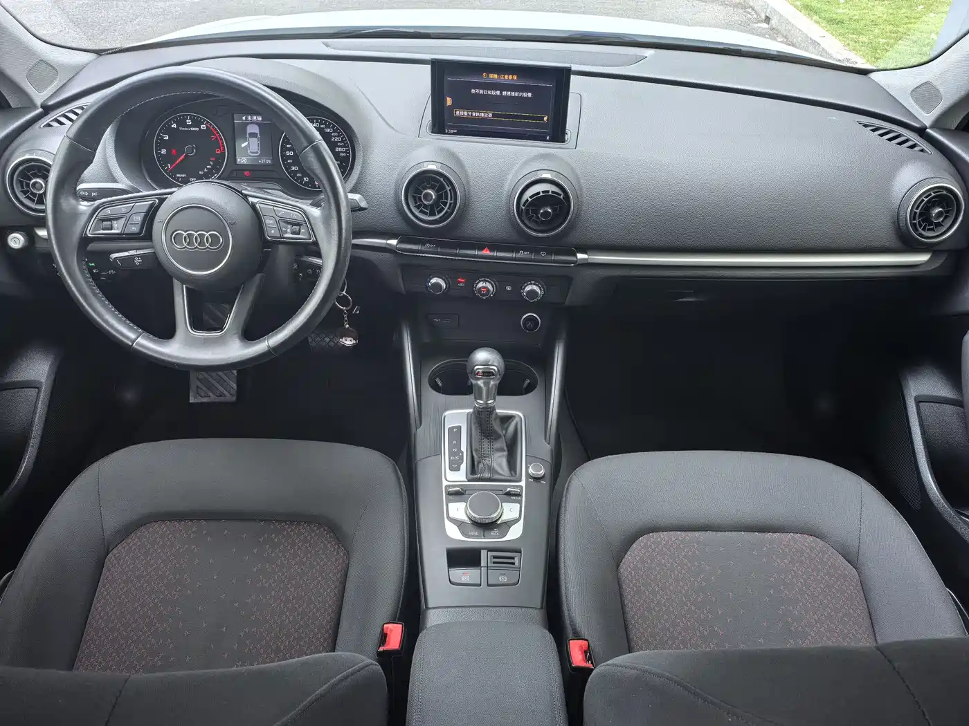 Audi A3 2018 30th Anniversary Sportback 35 TFSI Progressive фото 13