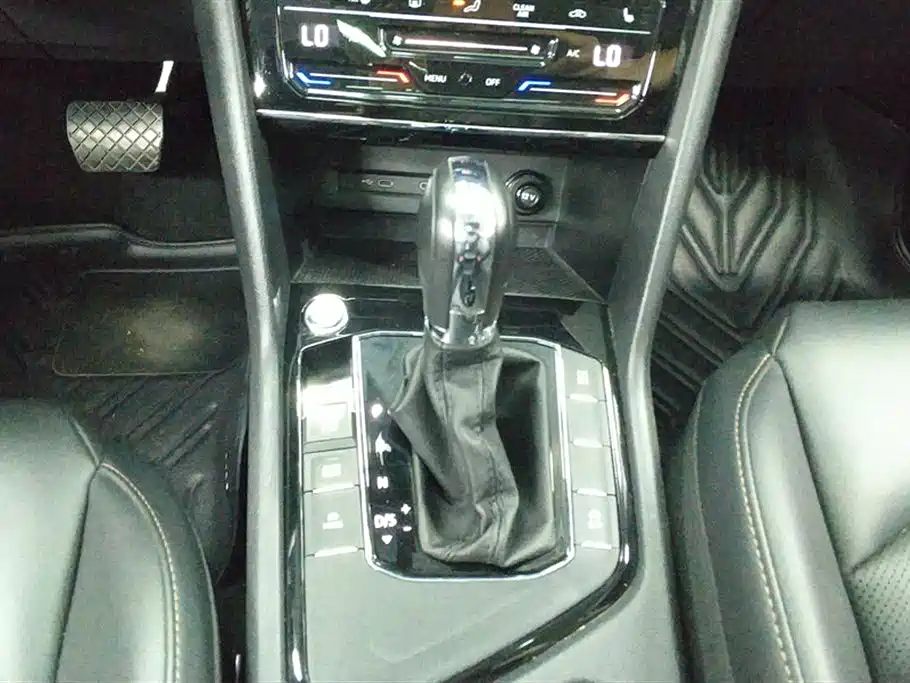 Volkswagen Tharu 2021 280TSI 2WD Luxury Plus фото 16