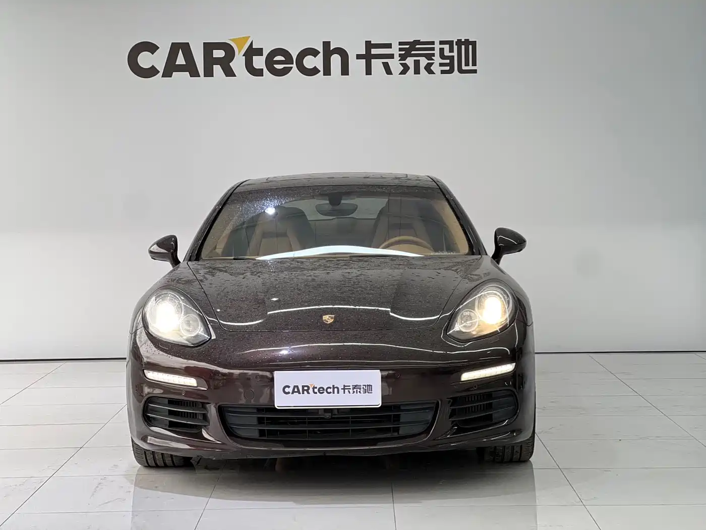 Porsche Panamera 2014 Panamera 3.0T фото 2