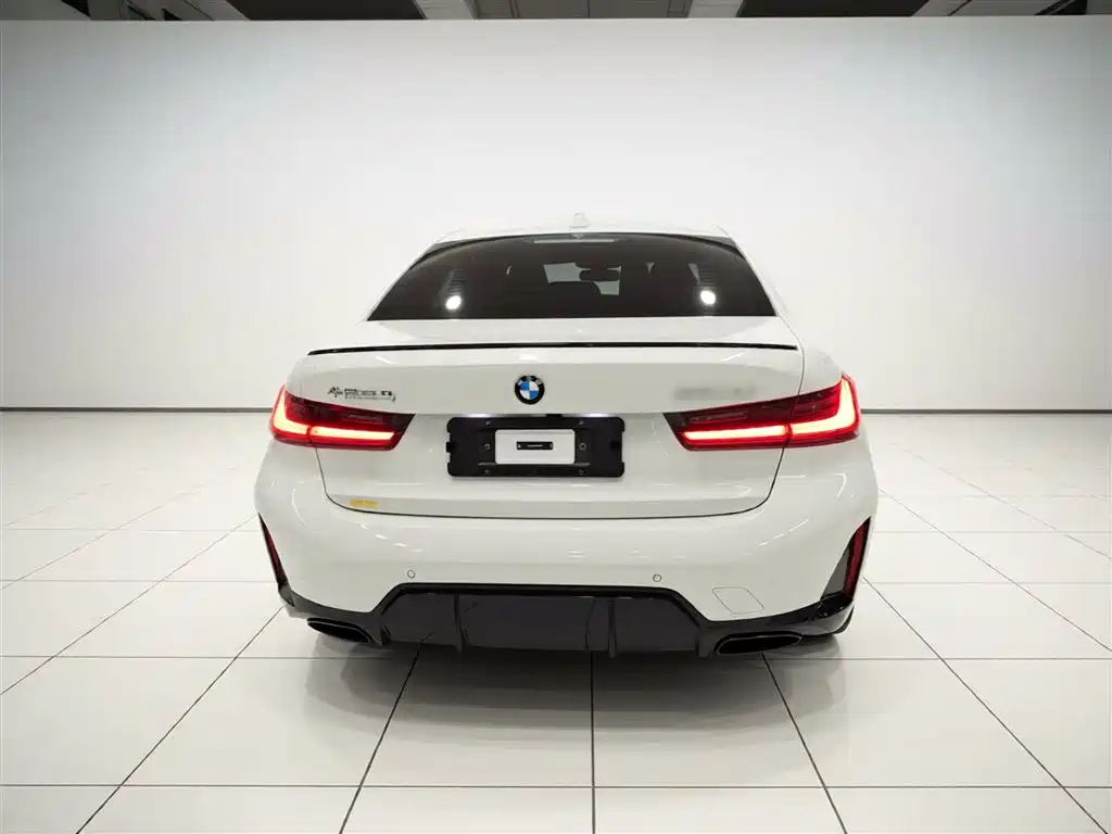BMW 3 Series 2024 325Li M Sport Shadowline Package фото 6