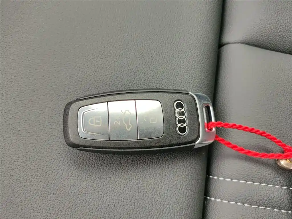 Audi A3 2025 Facelift A3L Limousine 35TFSI Flying Joy Edition фото 17