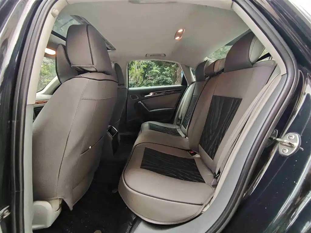 Audi A4L 2013 35 TFSI Automatic Comfort фото 7
