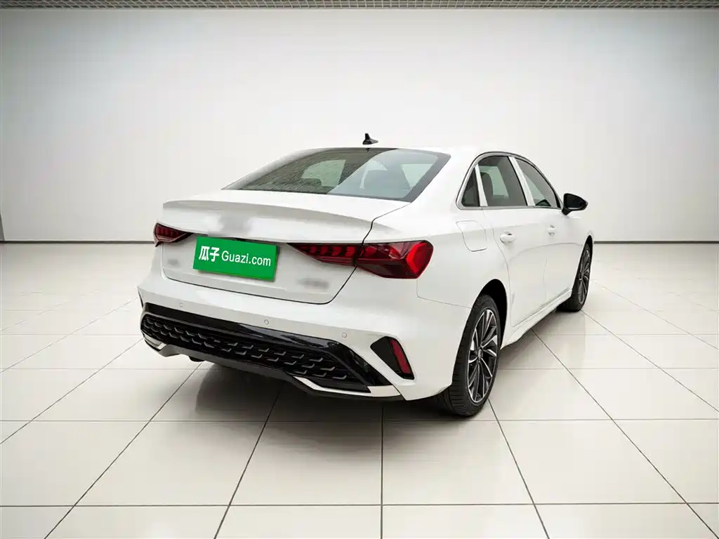 Audi A3 2025 Facelift A3L Limousine 35TFSI Flying Joy Edition фото 5