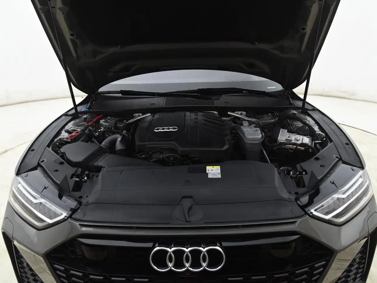 Audi A7 2023 Model 45 TFSI Premium Selection Edition фото 12