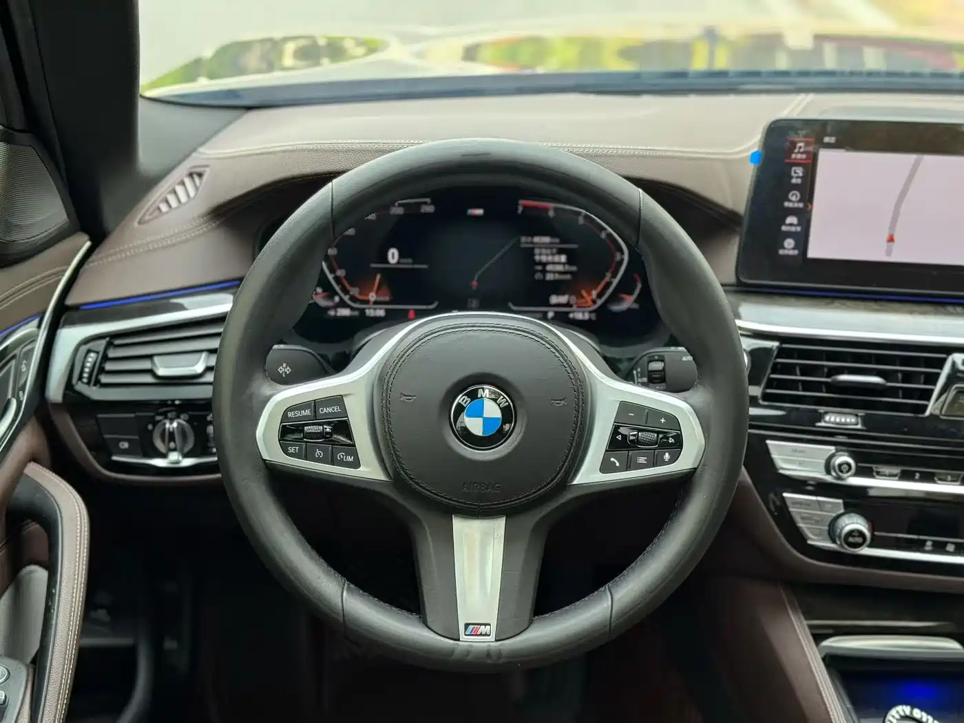 BMW 5 Series 2021 525Li M Sport Package фото 3