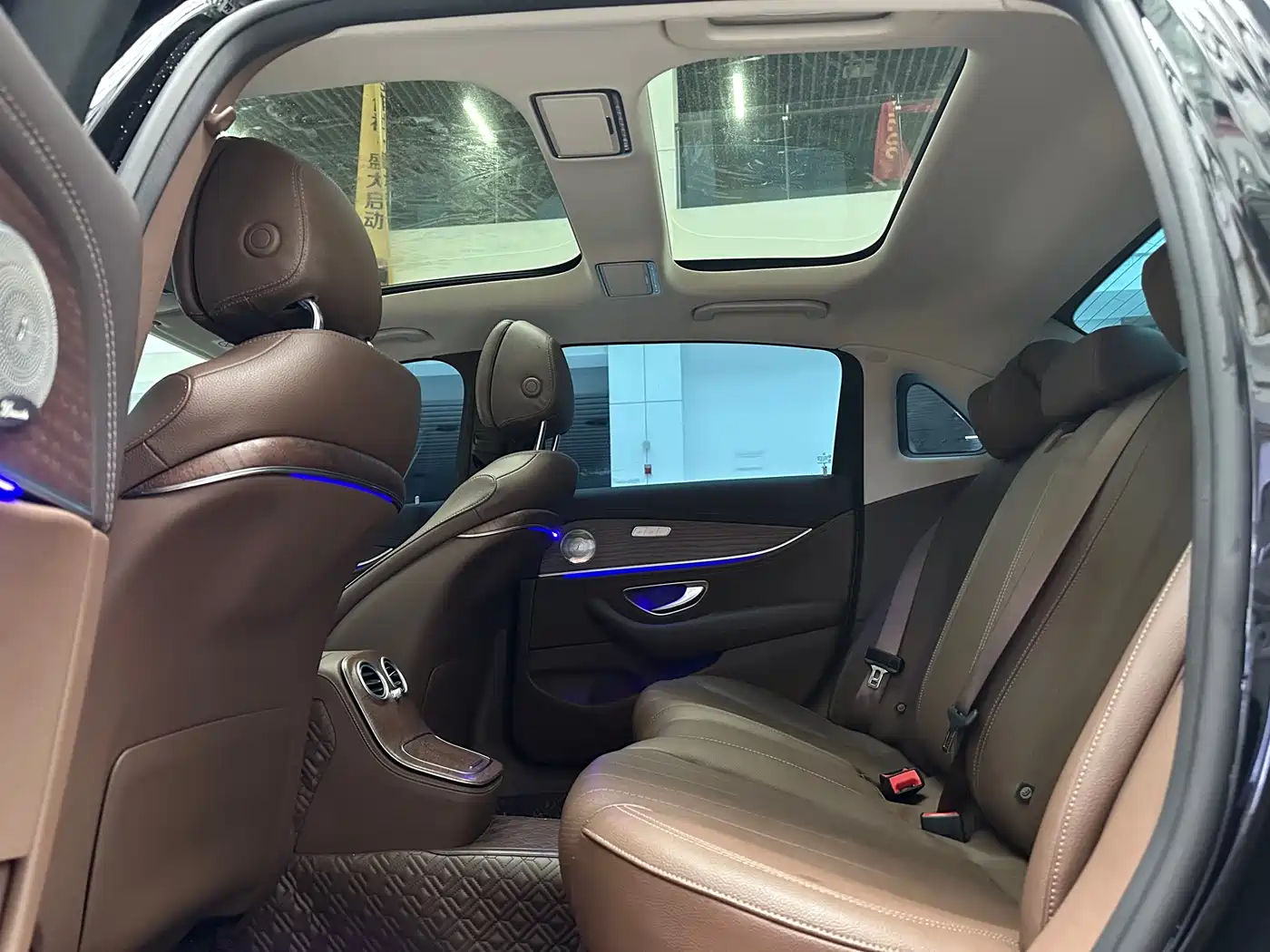 Mercedes-Benz E-Class 2023 E 260 L фото 14