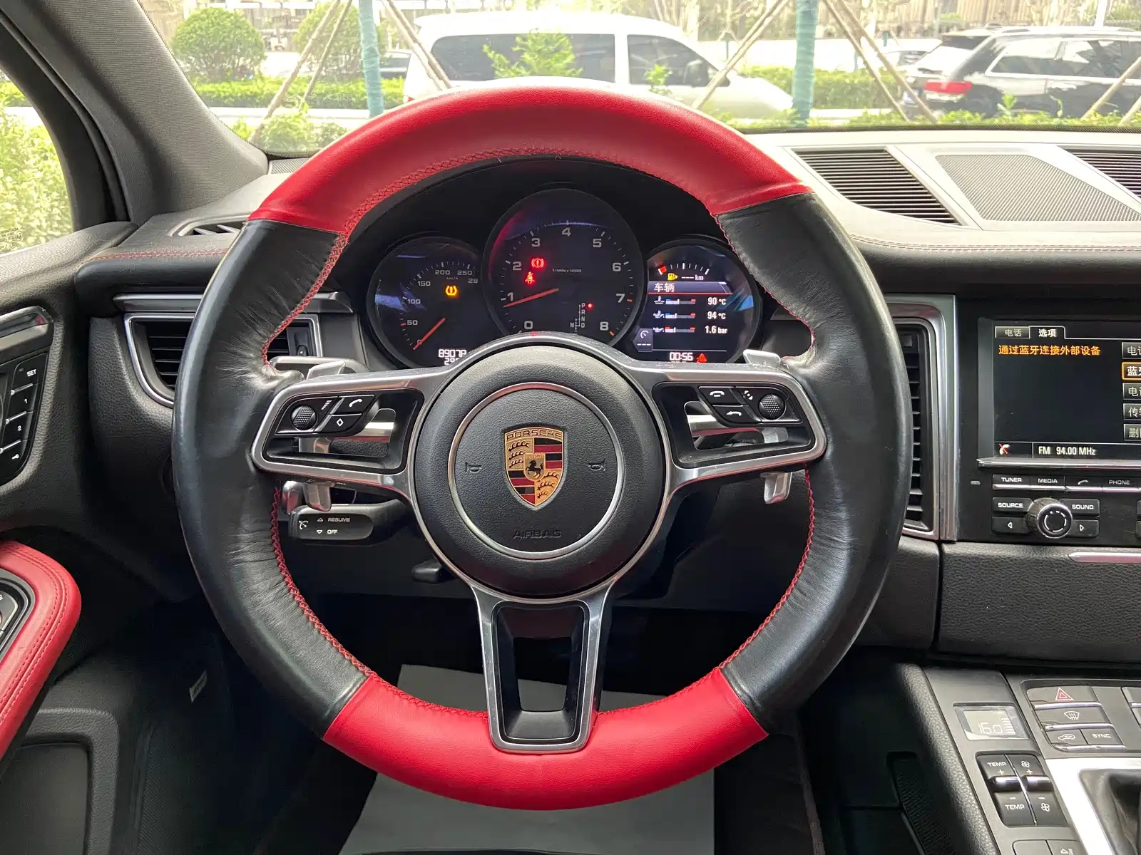 Фото 12 - Porsche Macan