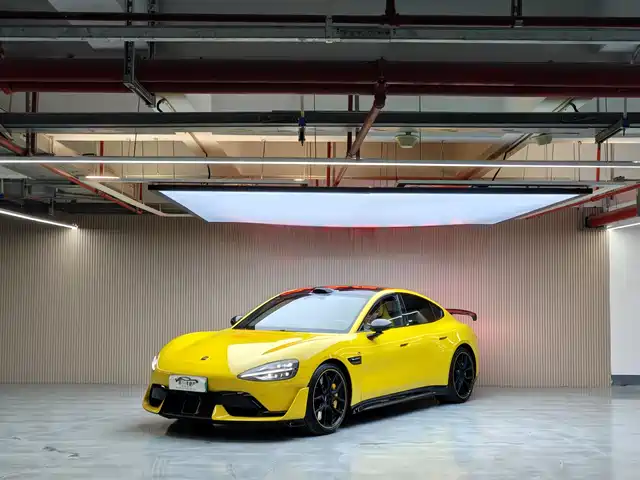 XIAOMI CAR XIAOMI SU7 ULTRA