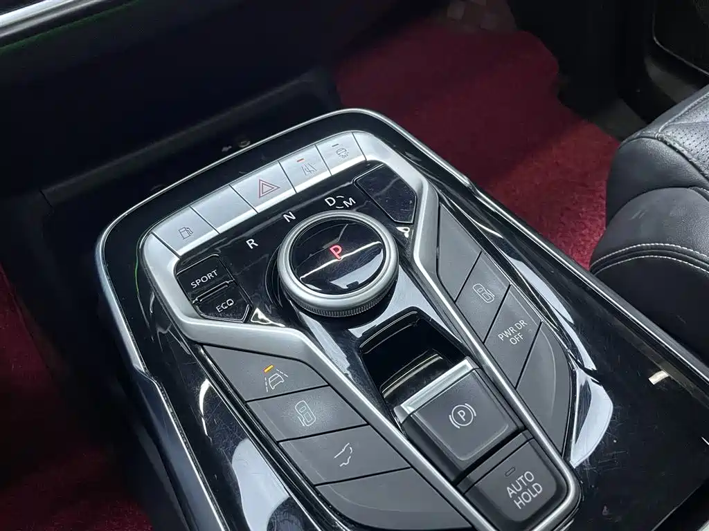 SAIC Maxus Maxus G20 2023 PLUS 2.0T Gasoline Automatic Flagship Edition фото 15