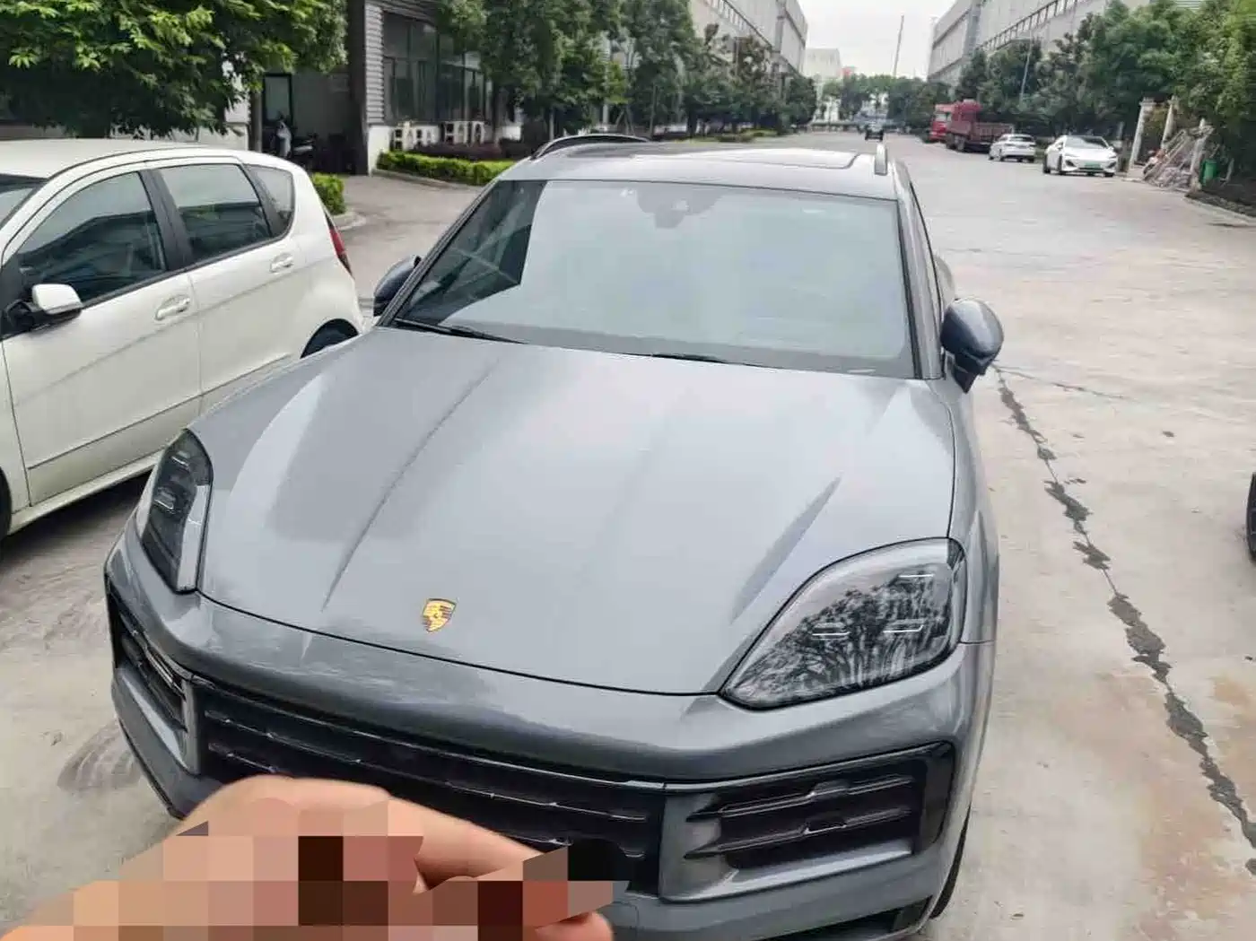PORSCHE CAYENNE