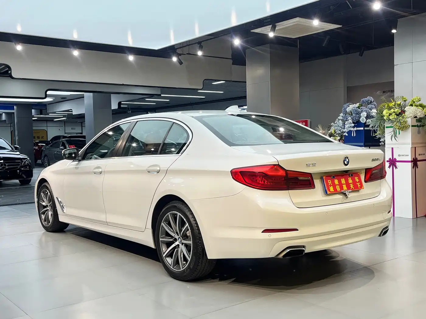 BMW 5 Series 2018 528Li Launch Special Edition фото 15