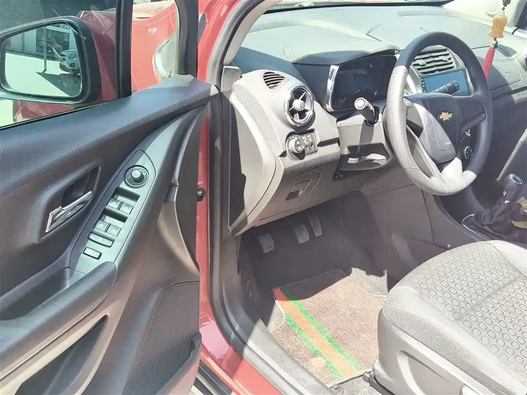Chevrolet Trax 2014 1.4T Manual 2WD Comfort фото 16