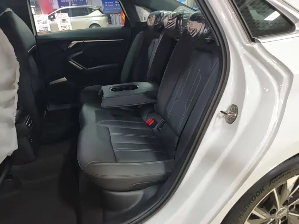 Audi A3 2026 2025 Facelift A3L Limousine 35TFSI Flying Joy Edition