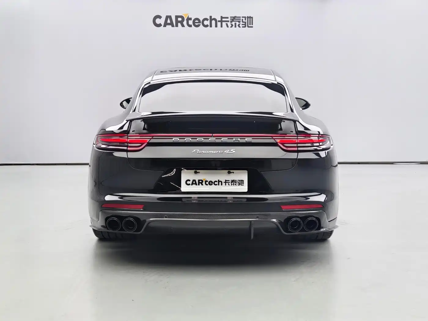 Фото 12 - Porsche Panamera