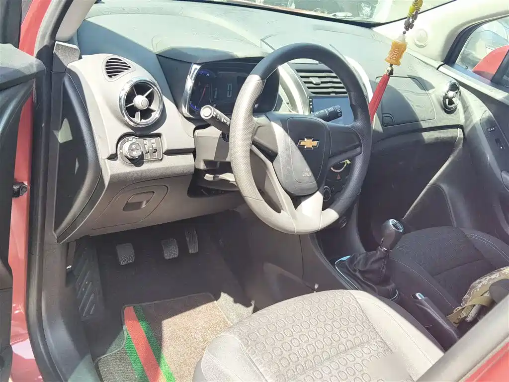 Chevrolet Trax 2014 1.4T Manual 2WD Comfort фото 10