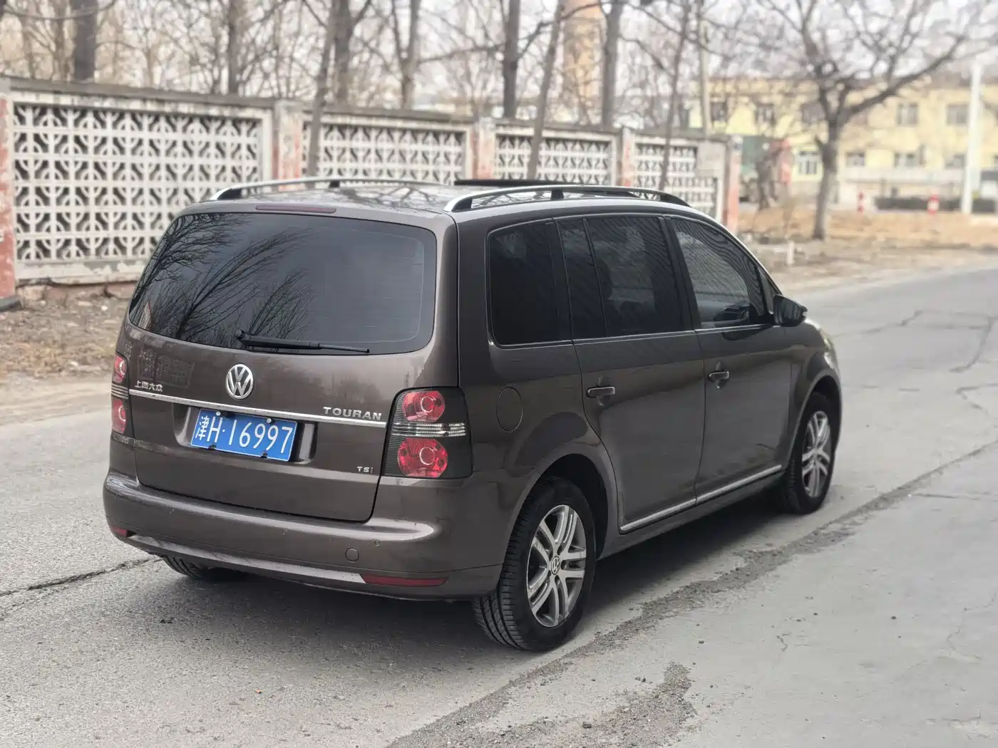 Volkswagen Touran 2011 1.4T DSG Intelligent Elite 5-seater фото 7